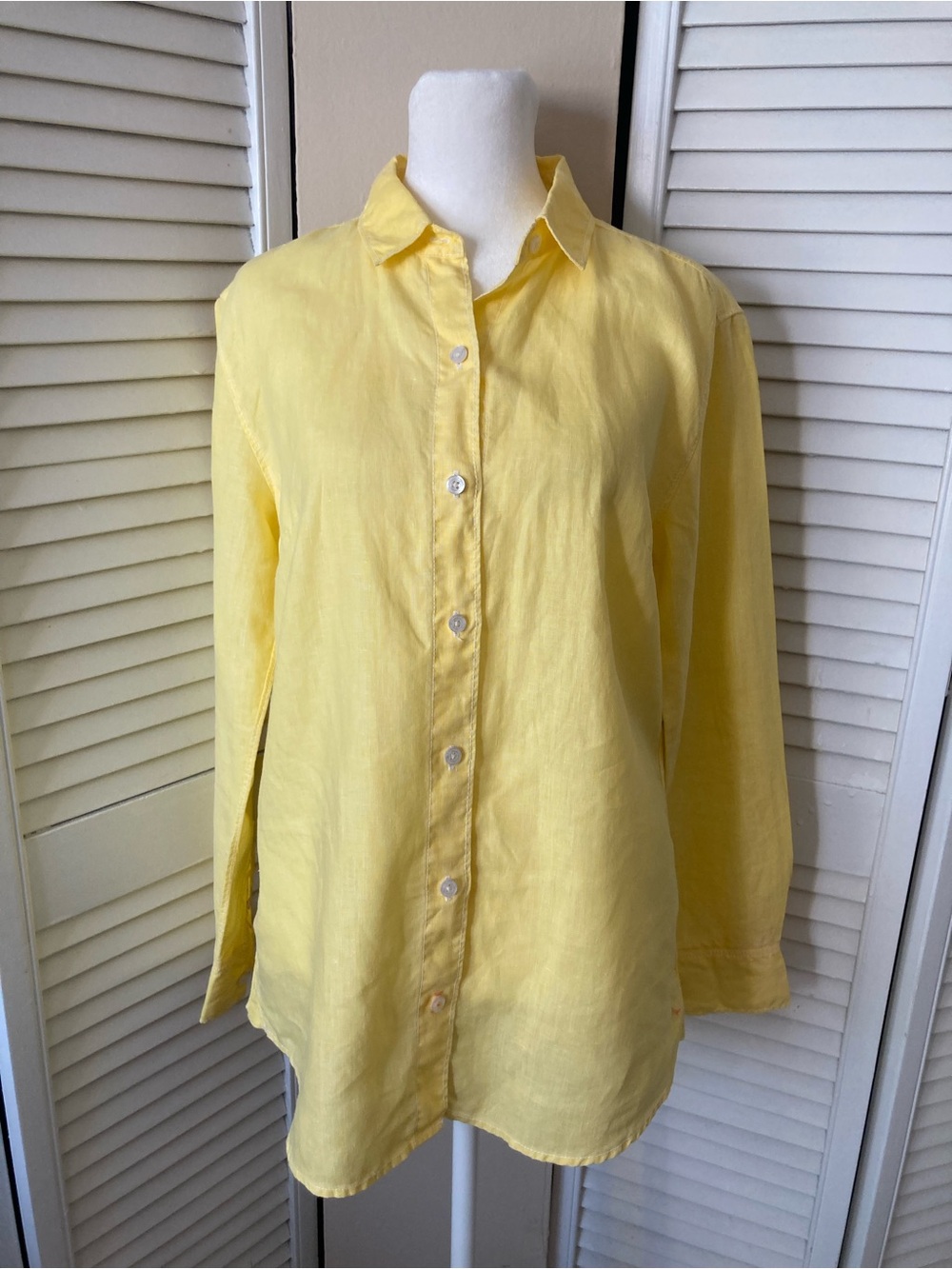 Tommy Bahama Soft Yellow Linen Button-Down Shirt
